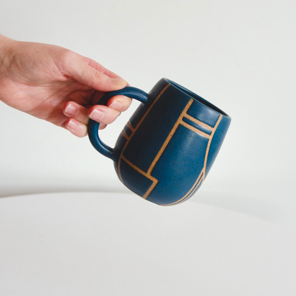 Linear Mug